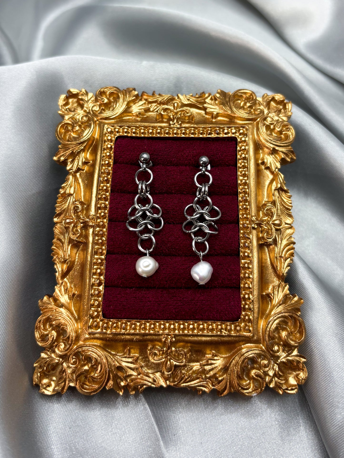 CHAINED PEARL EARRINGS