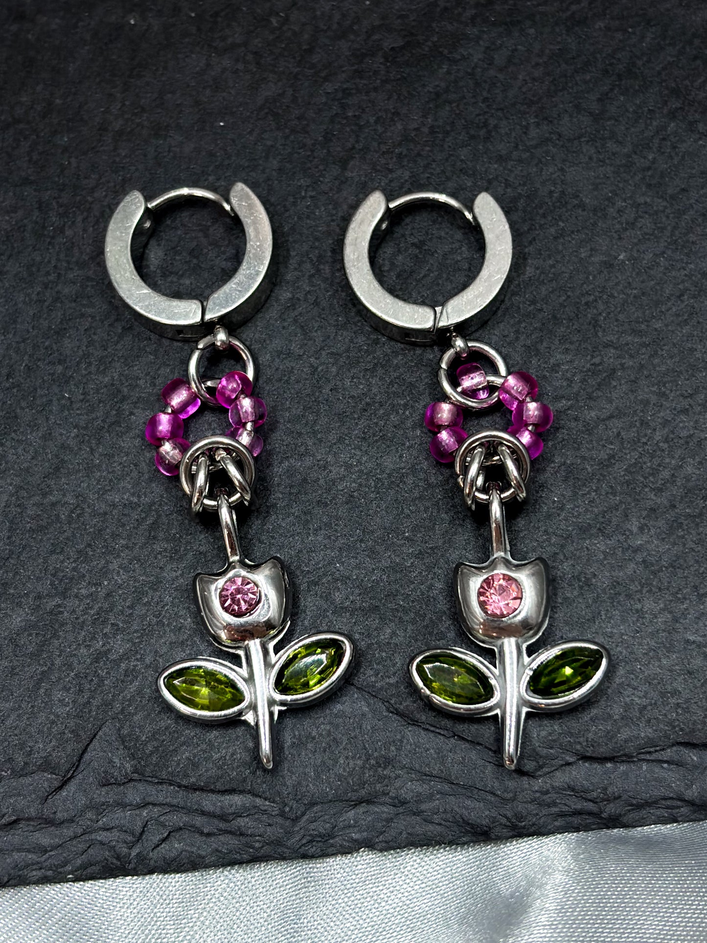 CHAINED TULIP EARRINGS