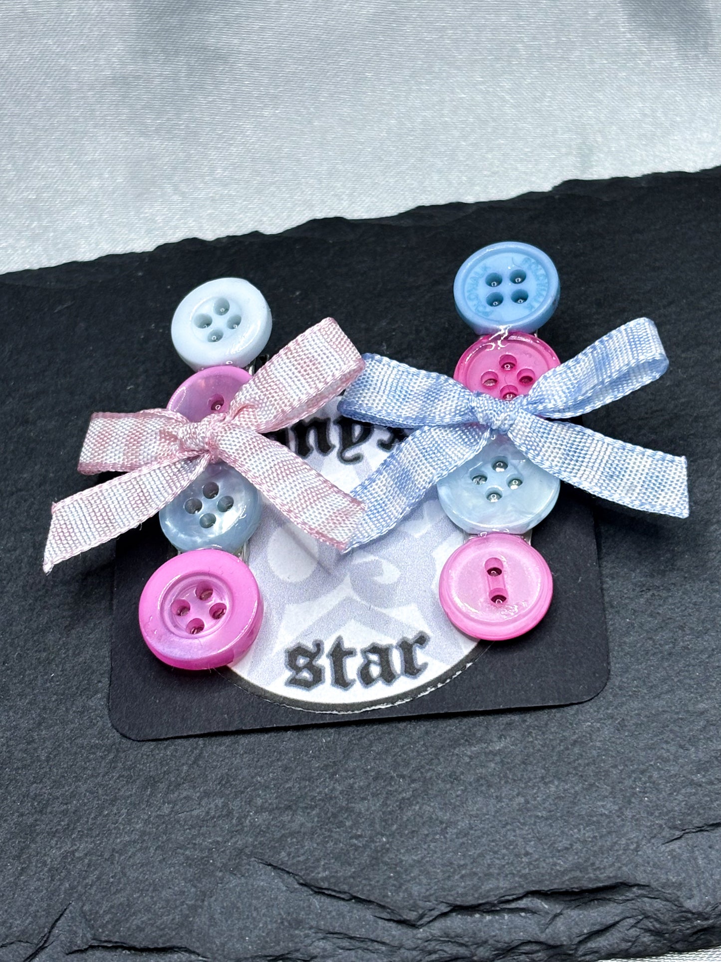 PINK AND BLUE BUTTON HAIRCLIPS