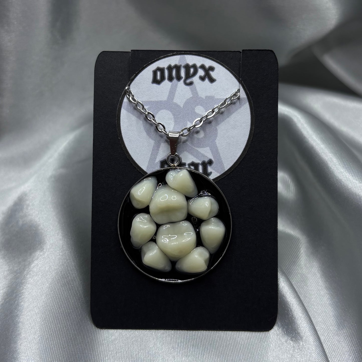 OVERCROWDING TEETH NECKLACE