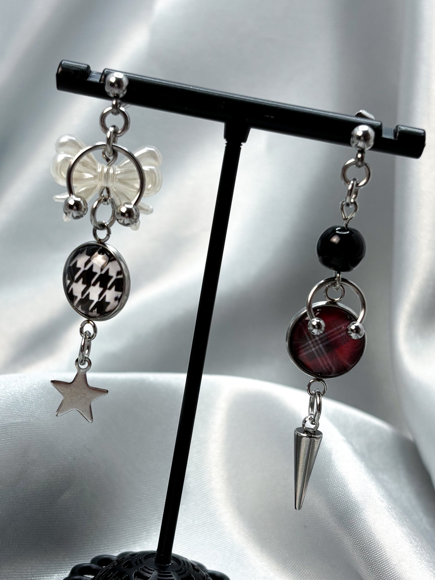 THE VIVIENNE EARRINGS