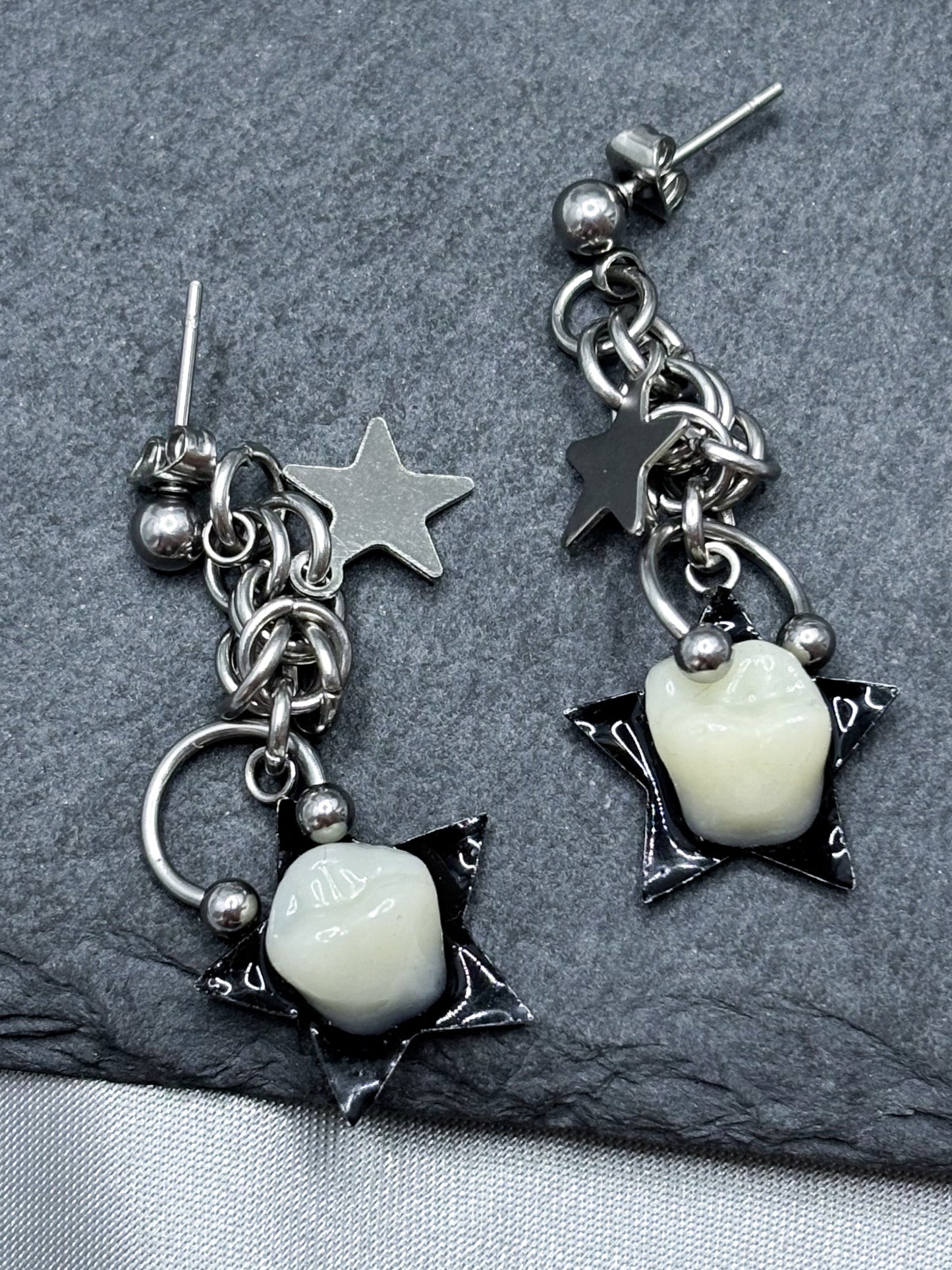 SHOOTING STARS TEETH EARRINGS