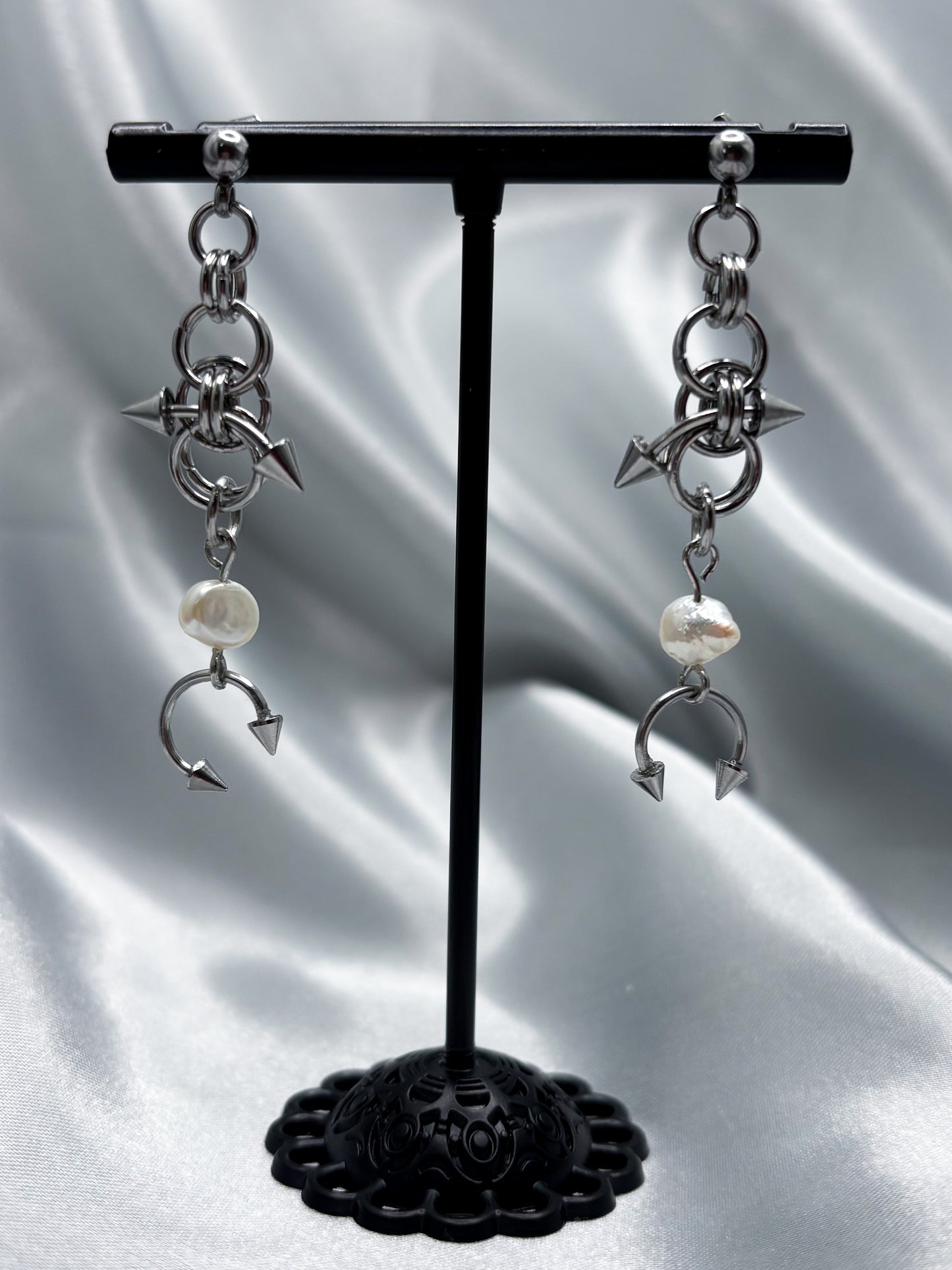 PIERCED PEARL EARRINGS