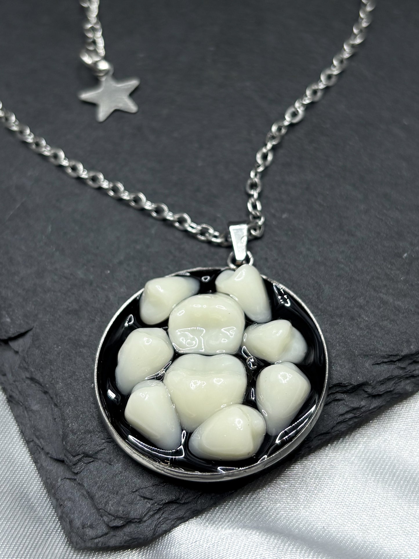 OVERCROWDING TEETH NECKLACE