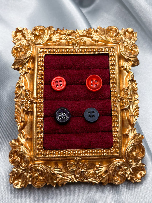 BUTTON STUDS