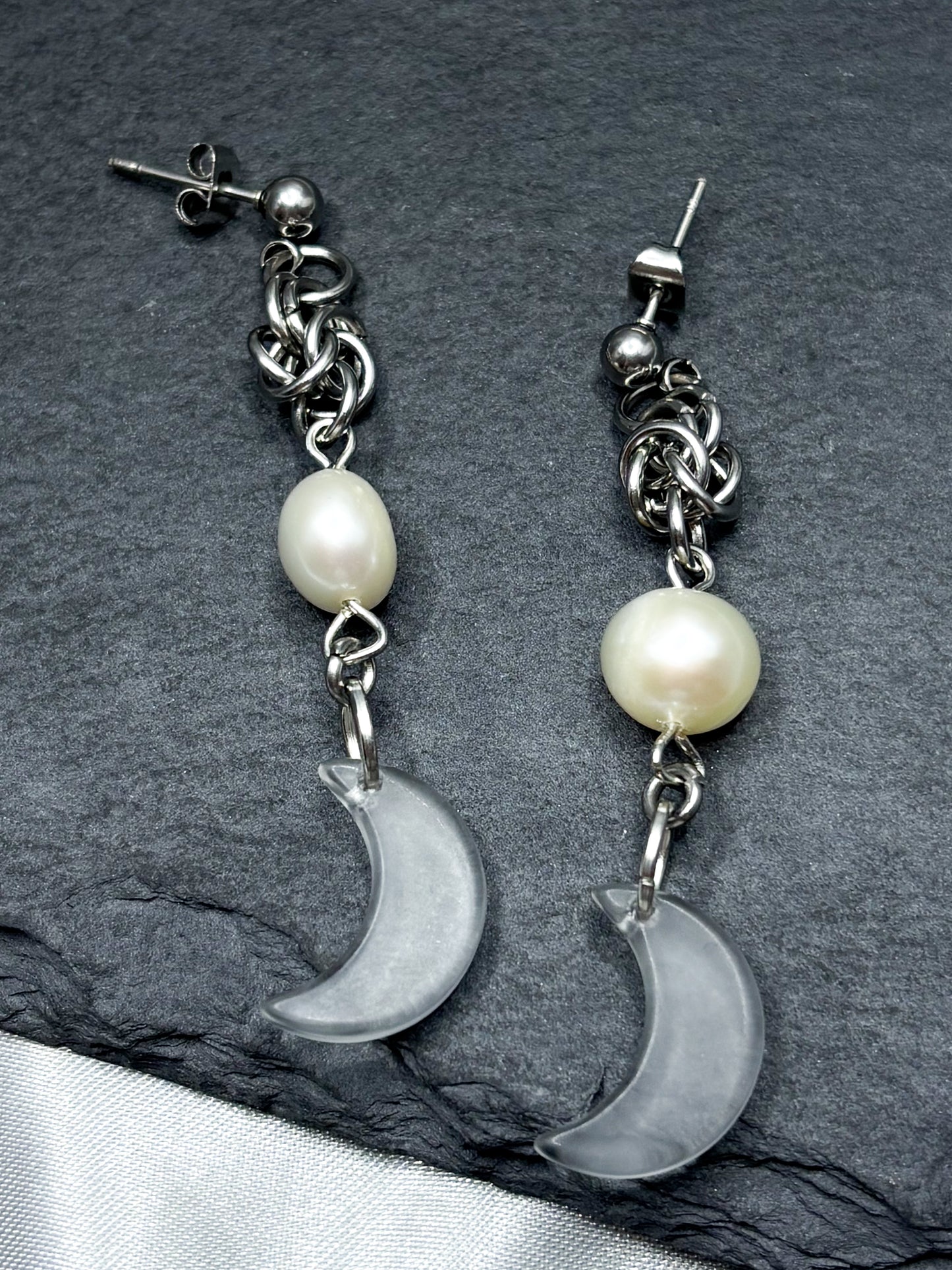 PEARL MOON EARRINGS
