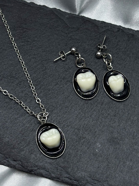 OVAL TOOTH EARRINGS & NECKLACE SET