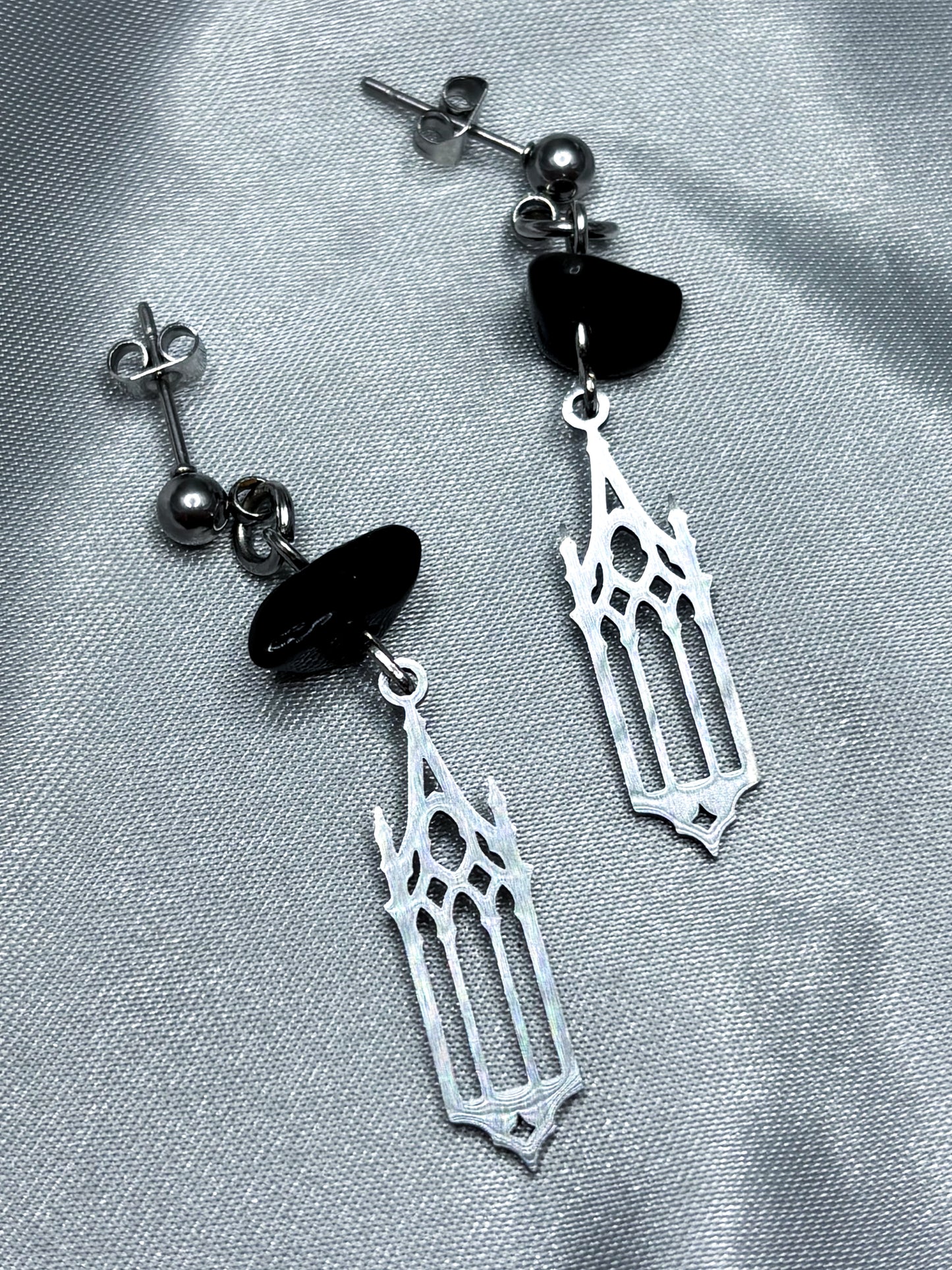 ONYX CATHEDRAL EARRINGS