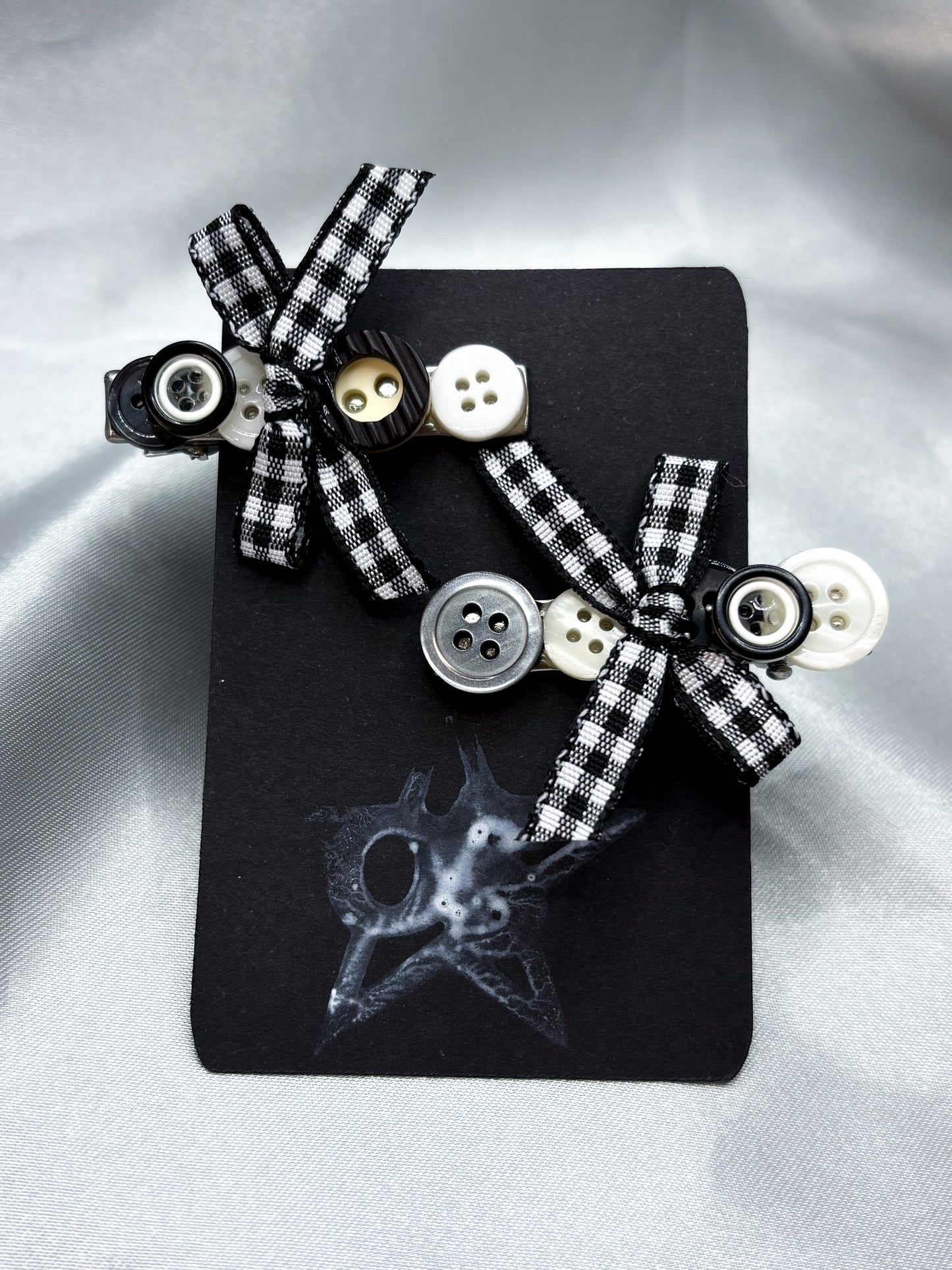 CHARCOAL HAIR CLIPS