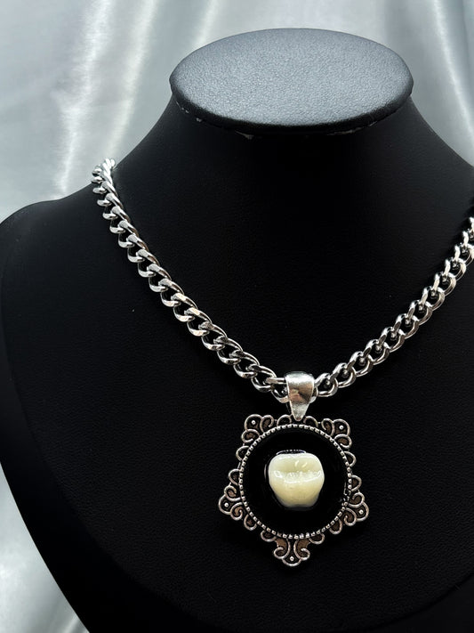 TOOTH IN CHAINS NECKLACE