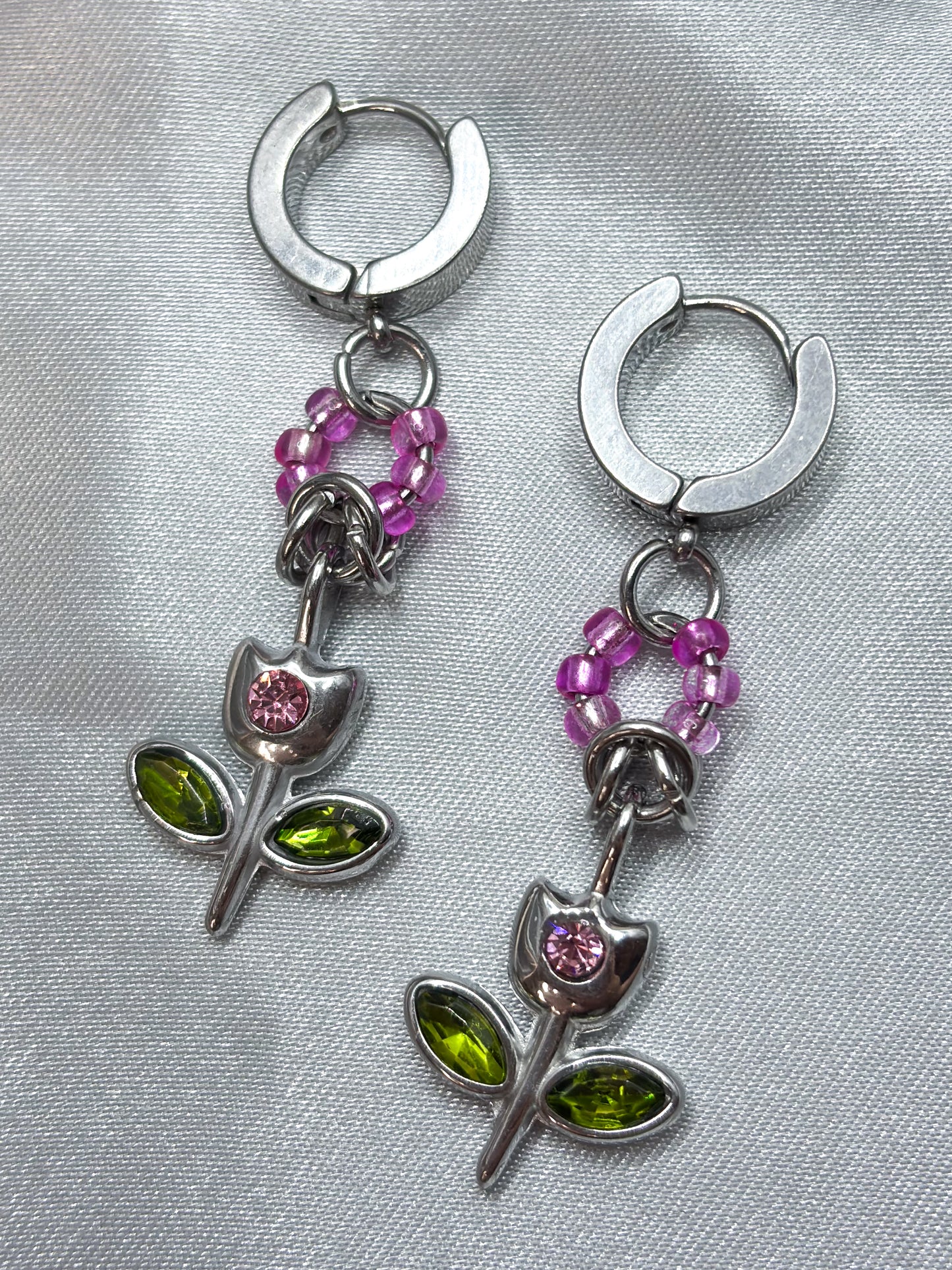 CHAINED TULIP EARRINGS