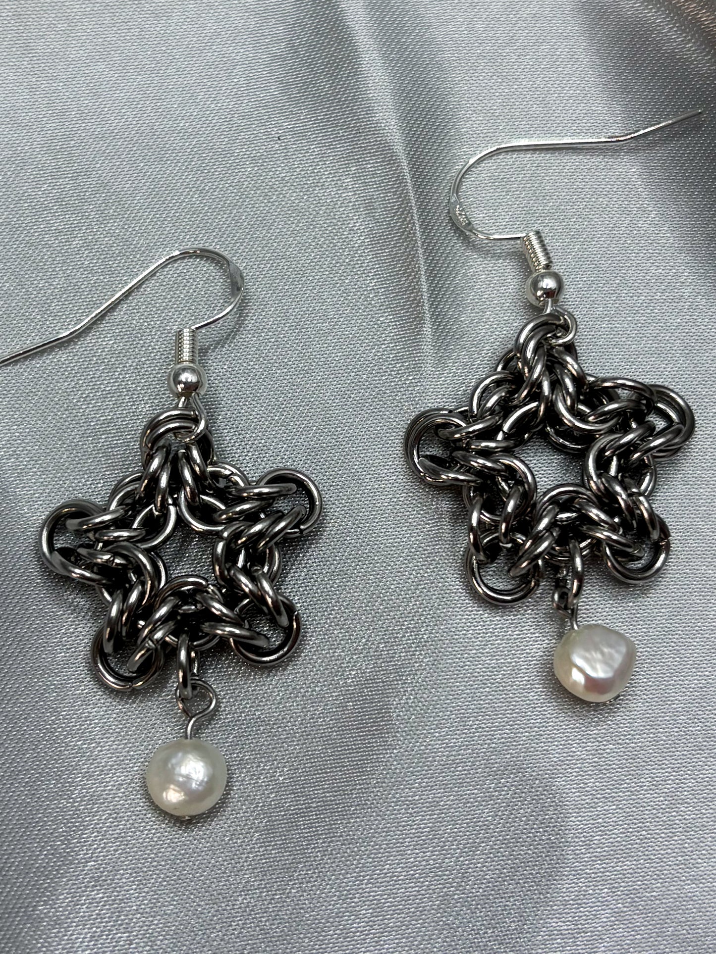 PEARLED STARS EARRINGS