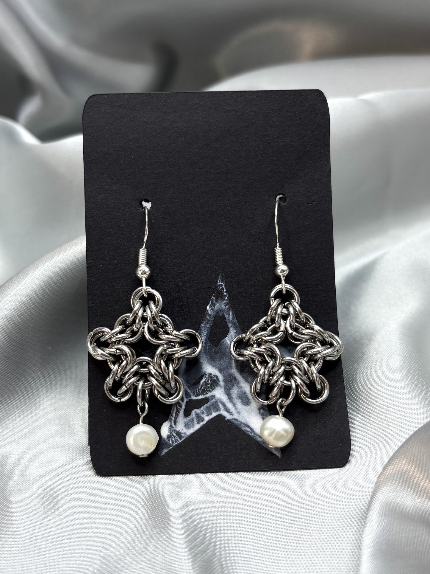 PEARLED STARS EARRINGS