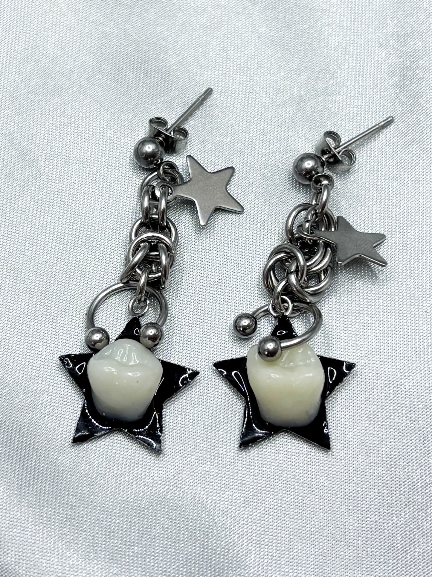 SHOOTING STARS TEETH EARRINGS