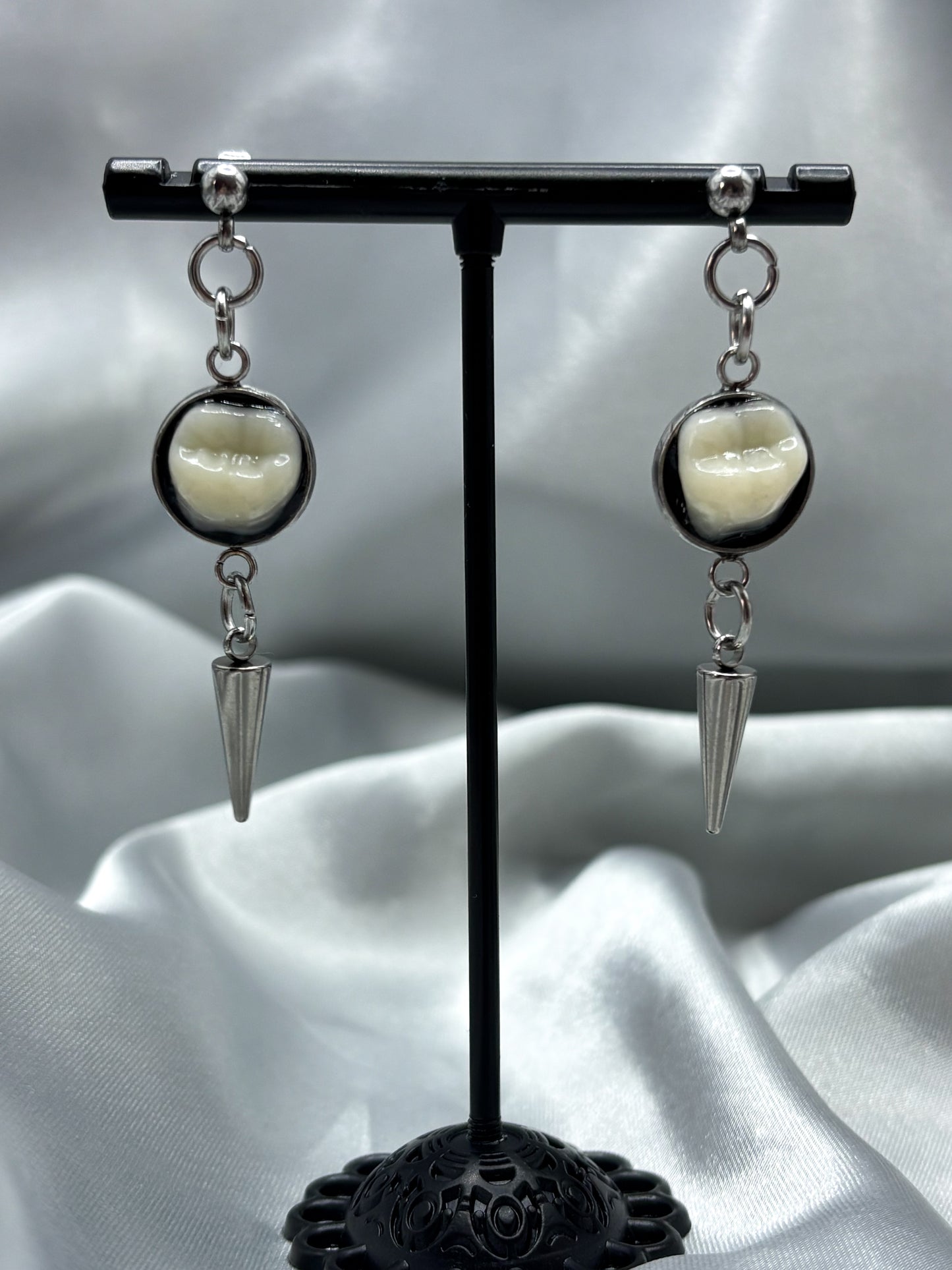 TOOTH ACHE EARRINGS
