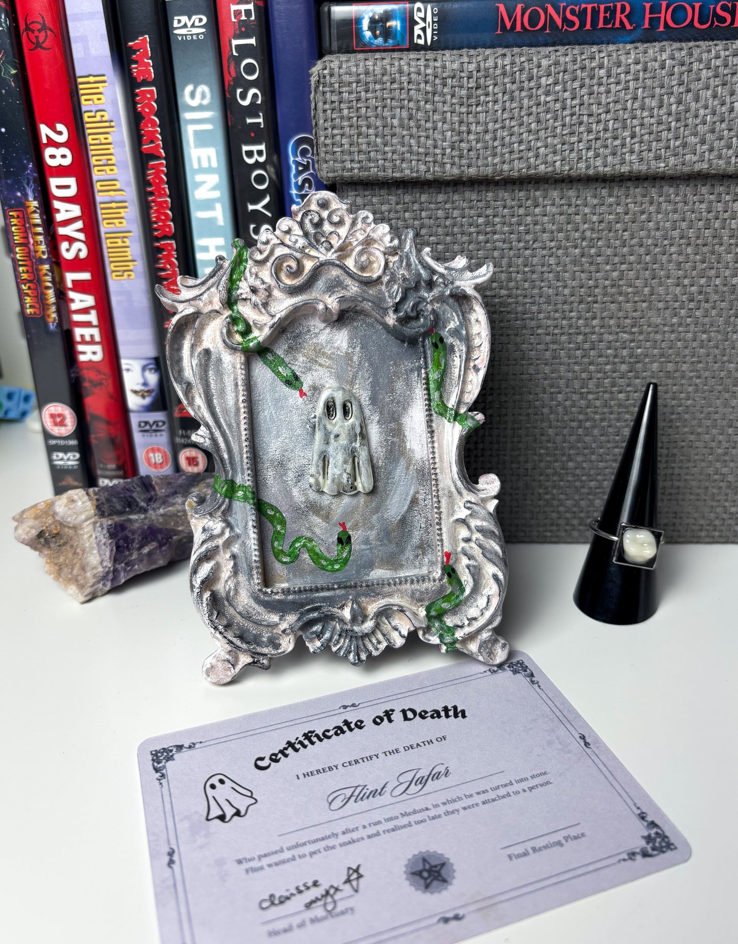 Pet Ghost: Flint Jafar