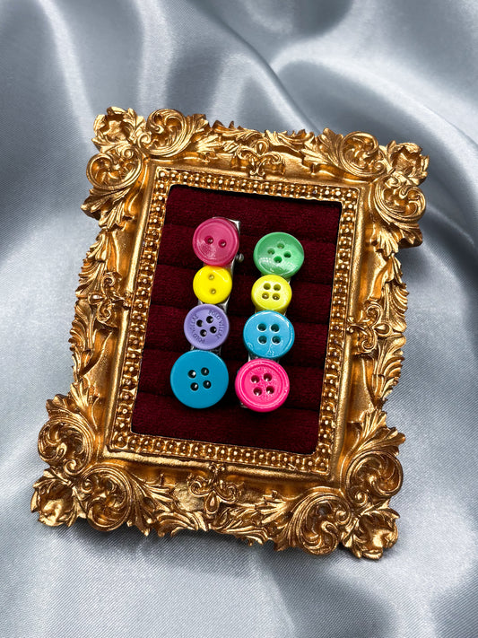 PRISMATIC BUTTON HAIR CLIPS