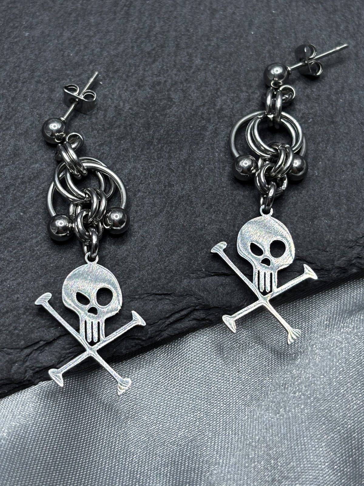 SKULL AND BONES EARRINGS
