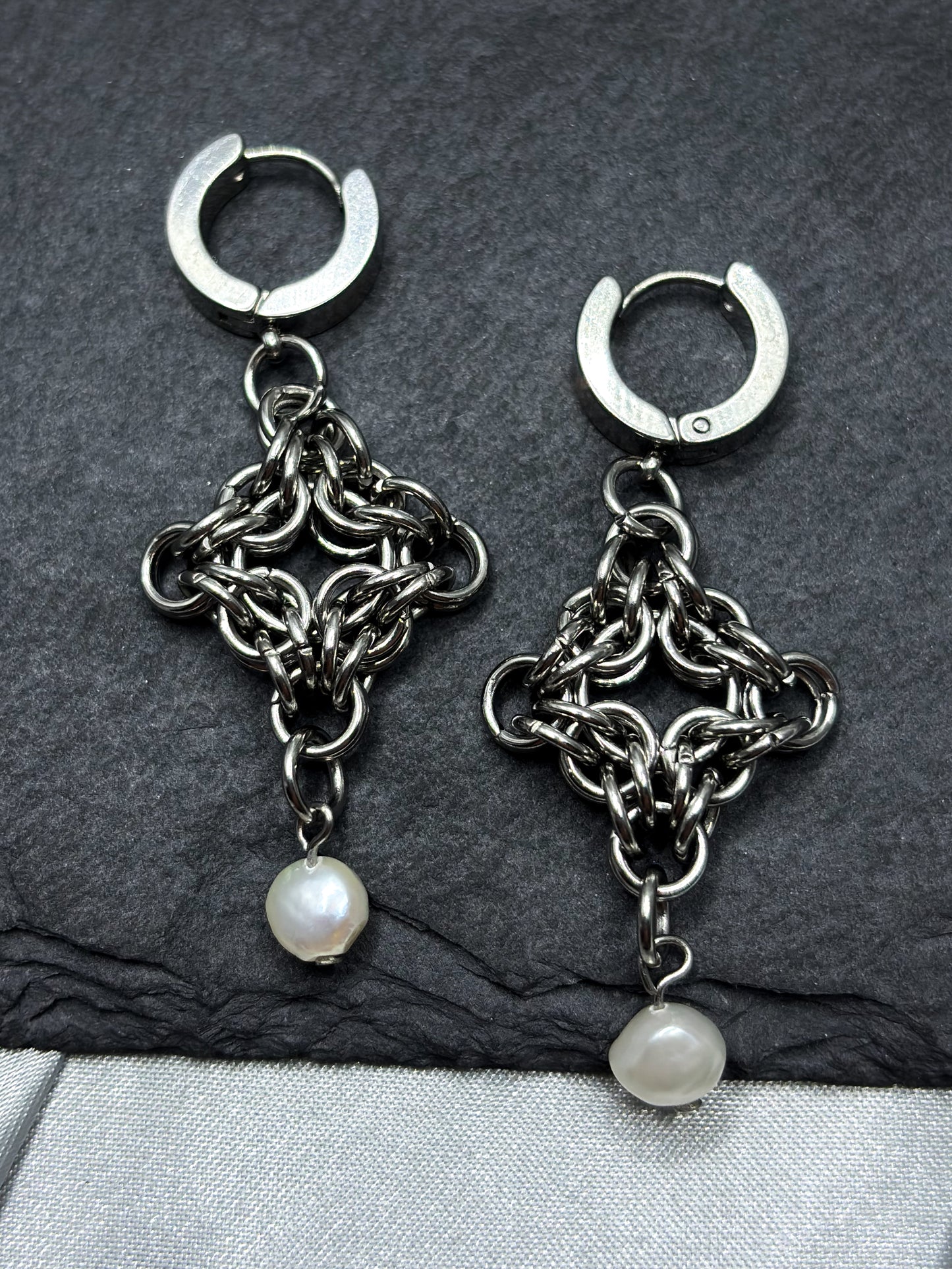 DIAMOND PEARL EARRINGS