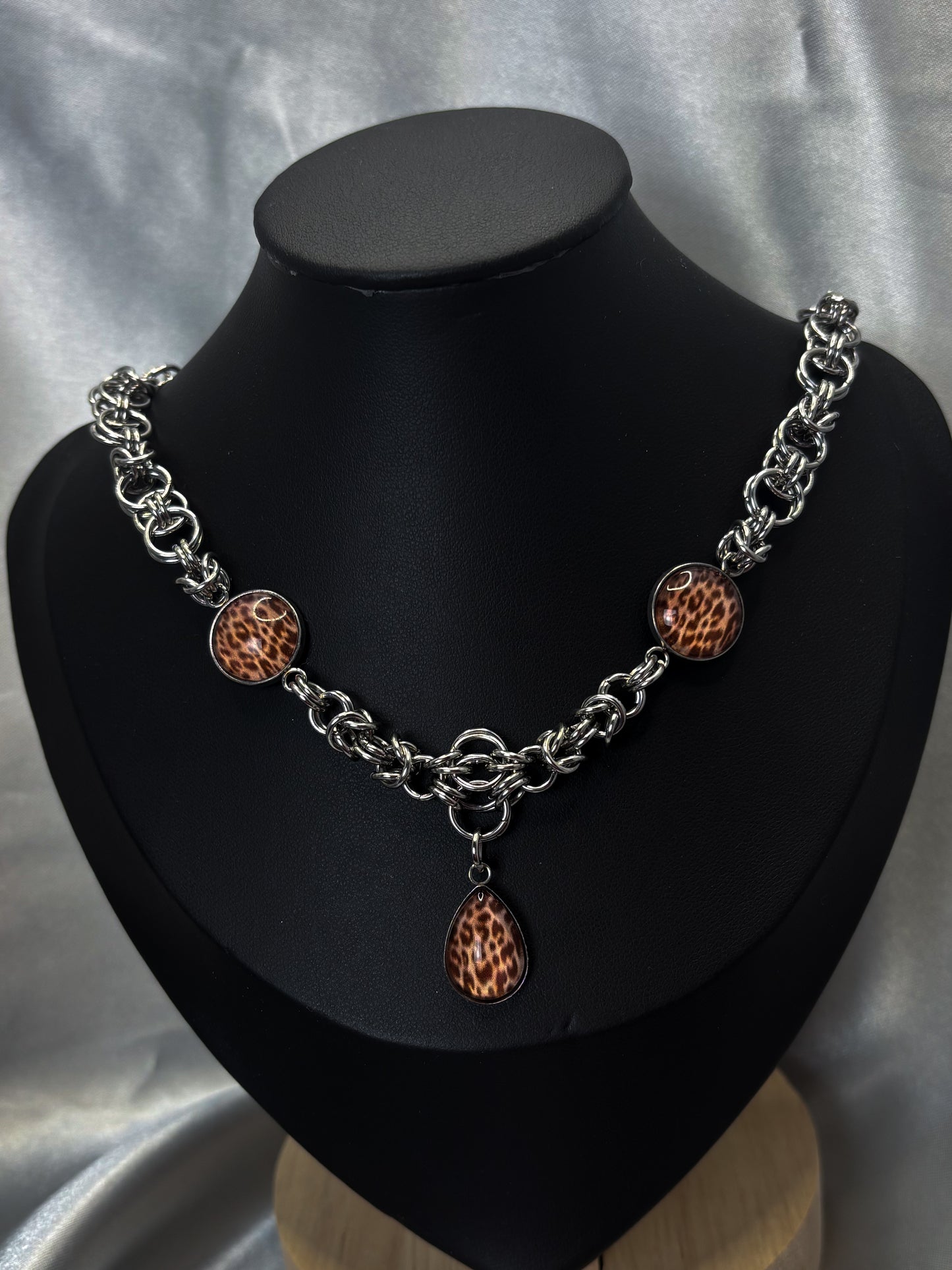 LEOPARD IN CHAINS NECKLACE