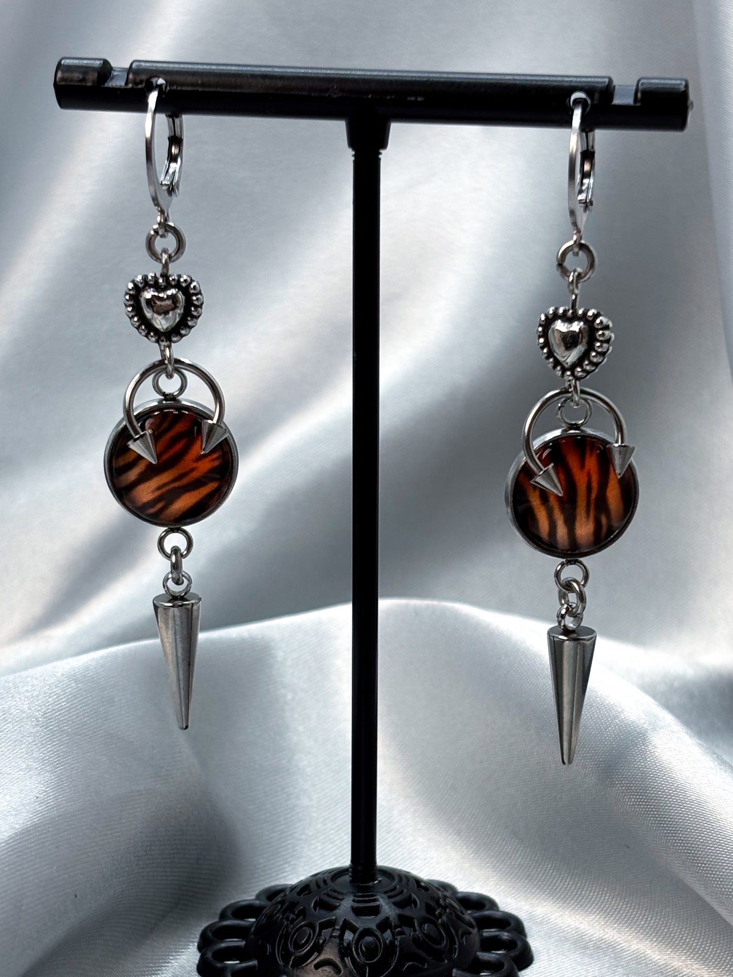 TIGER HEARTS EARRINGS