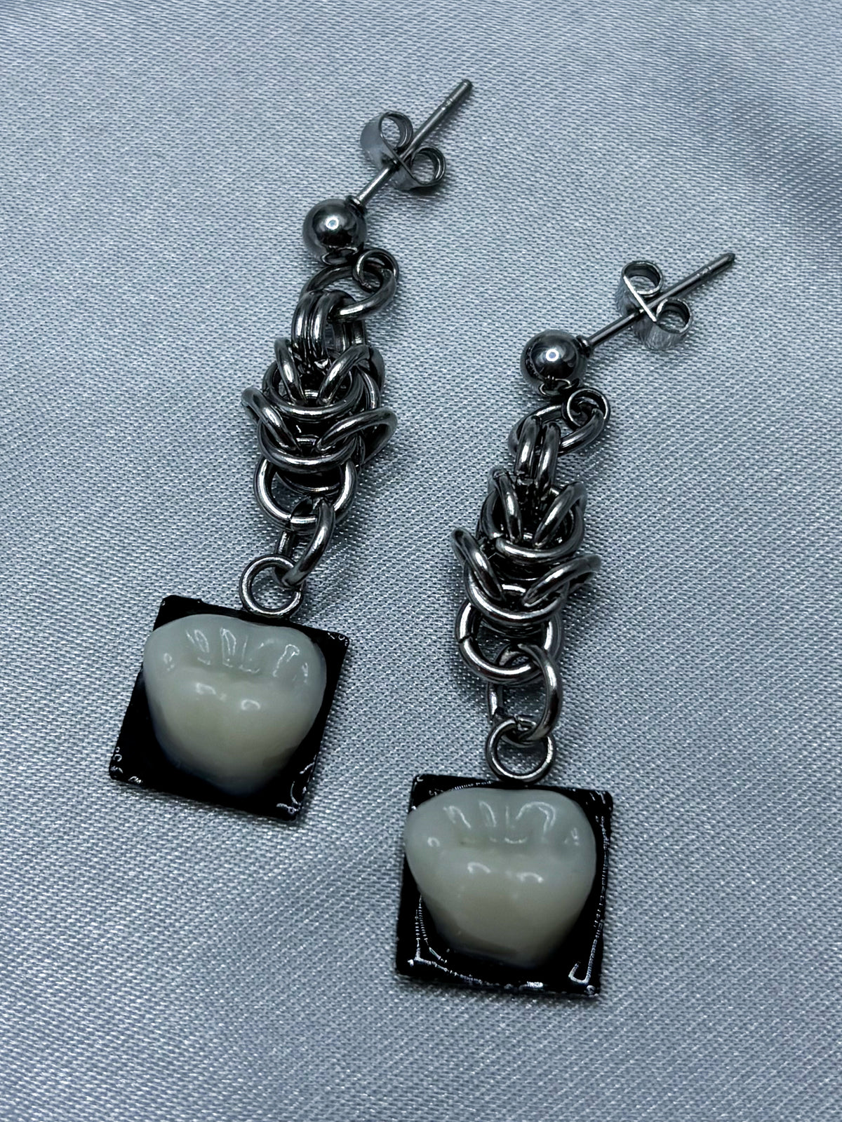 SQUARE TOOTH EARRINGS