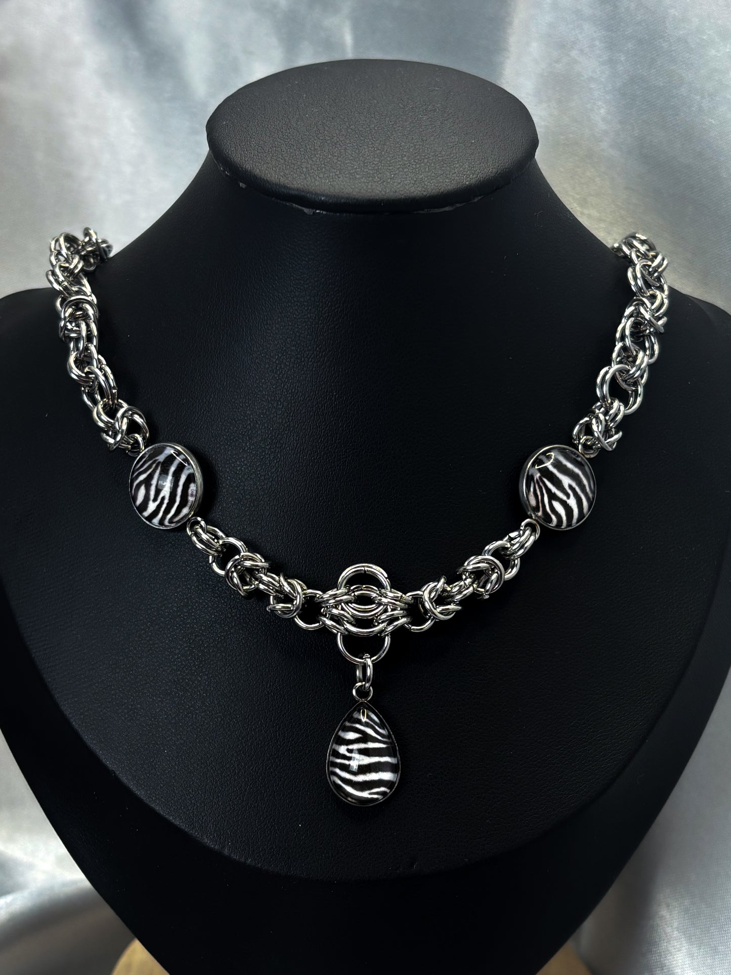 ZEBRA IN CHAINS NECKLACE