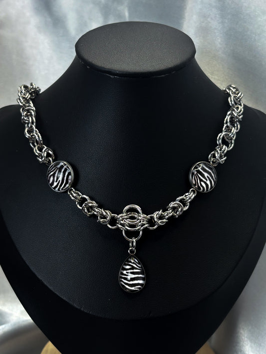 ZEBRA IN CHAINS NECKLACE