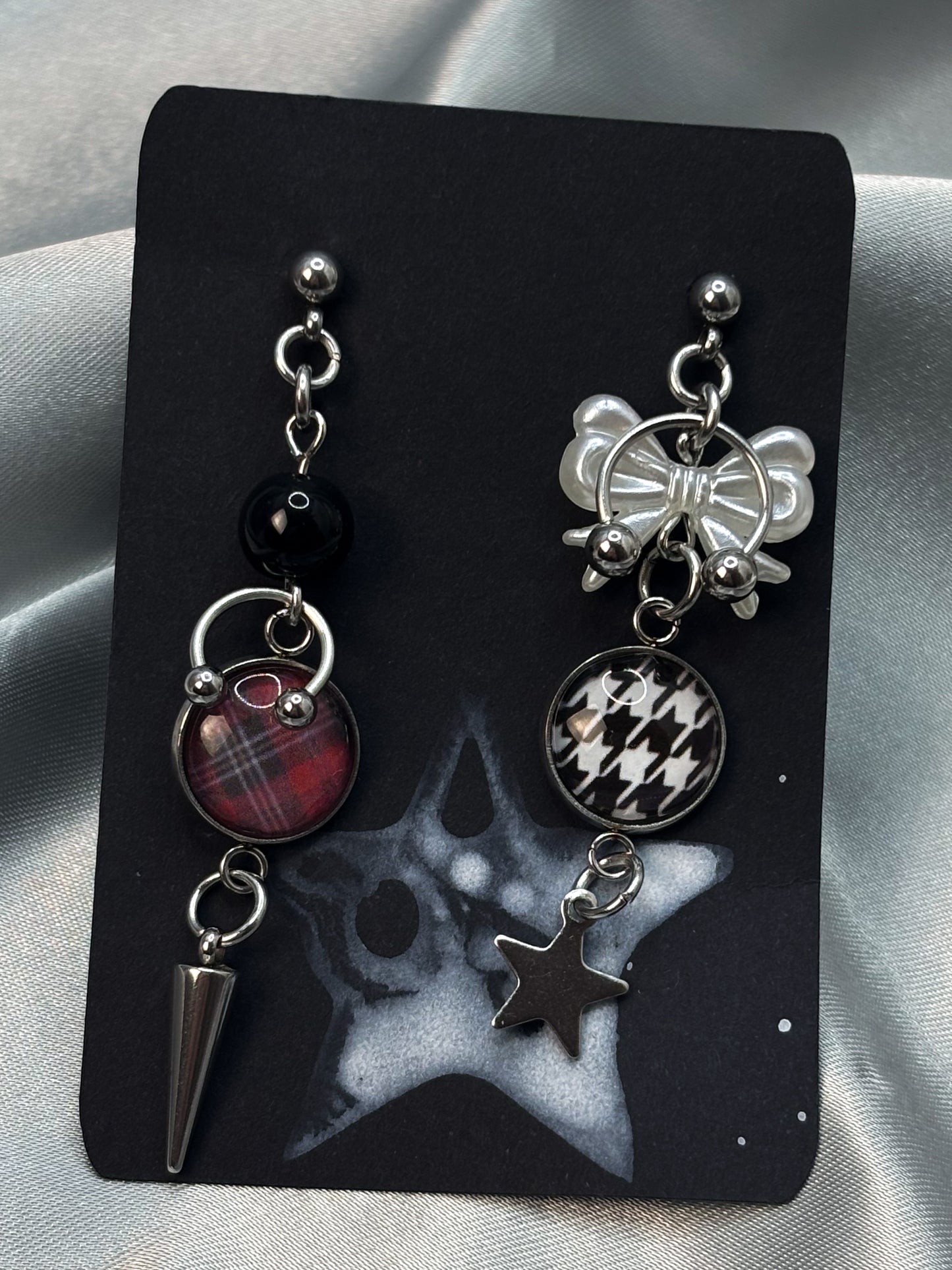 THE VIVIENNE EARRINGS