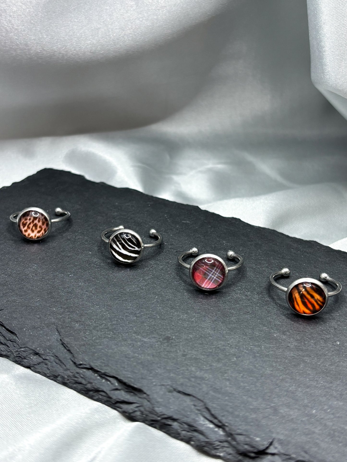 PATTERN RING