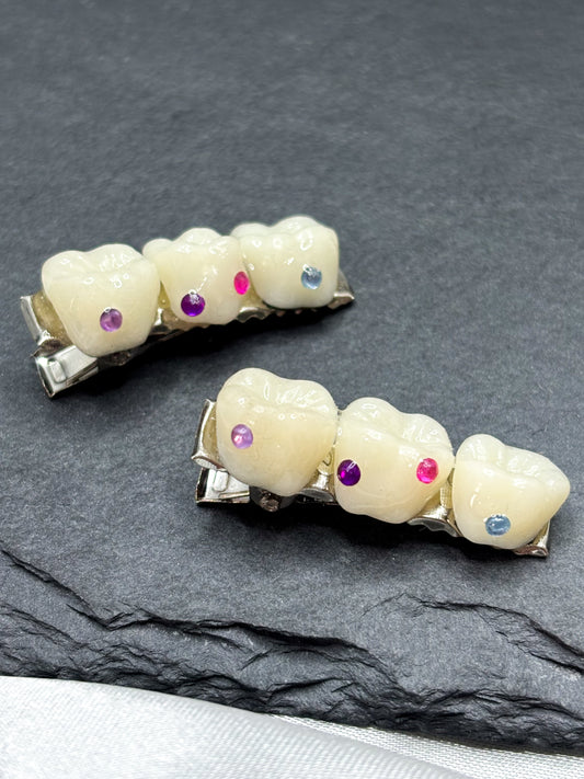 TOOTH GEM HAIR CLIPS