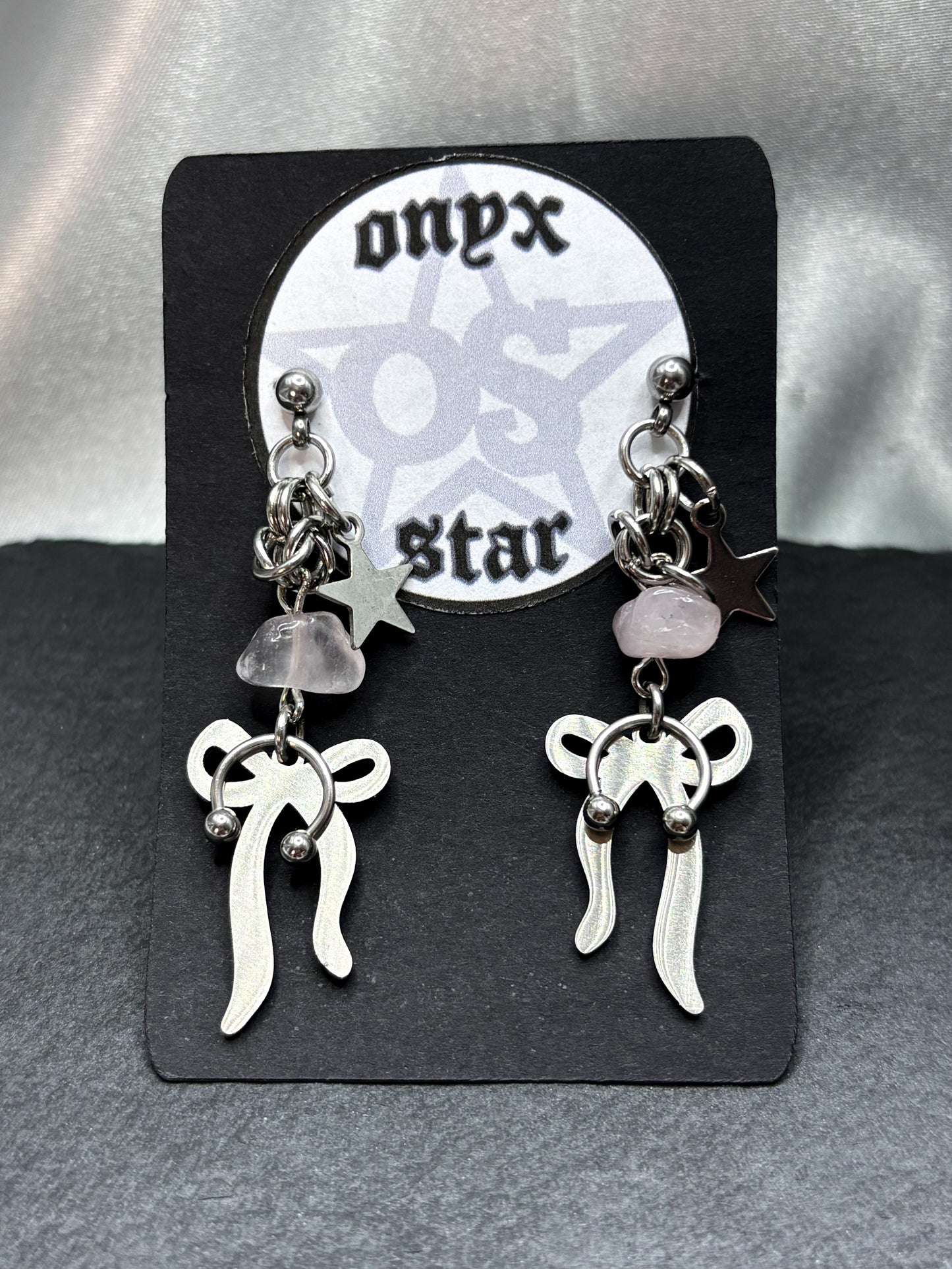 ECCENTRIC BOW EARRINGS