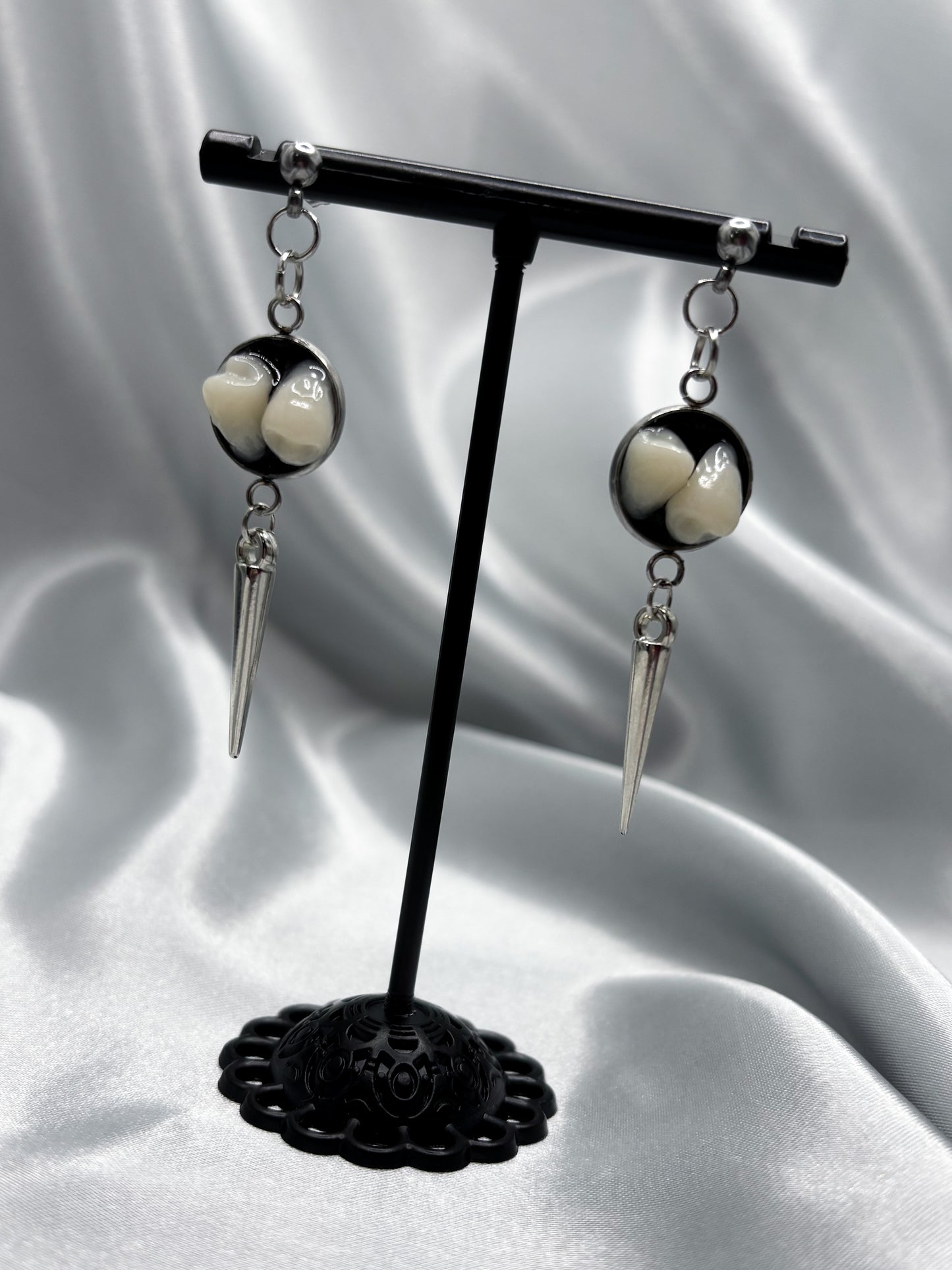 DOUBLE TOOTH SPIKED EARRINGS