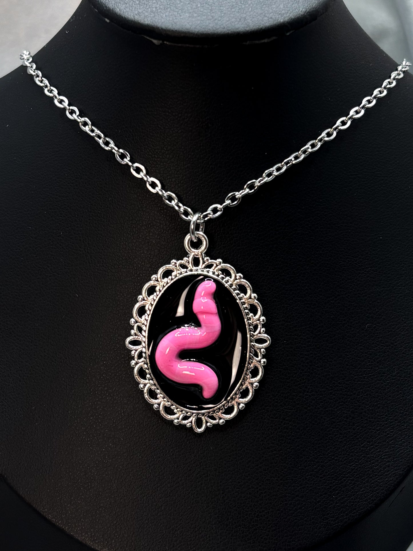 WORM NECKLACE