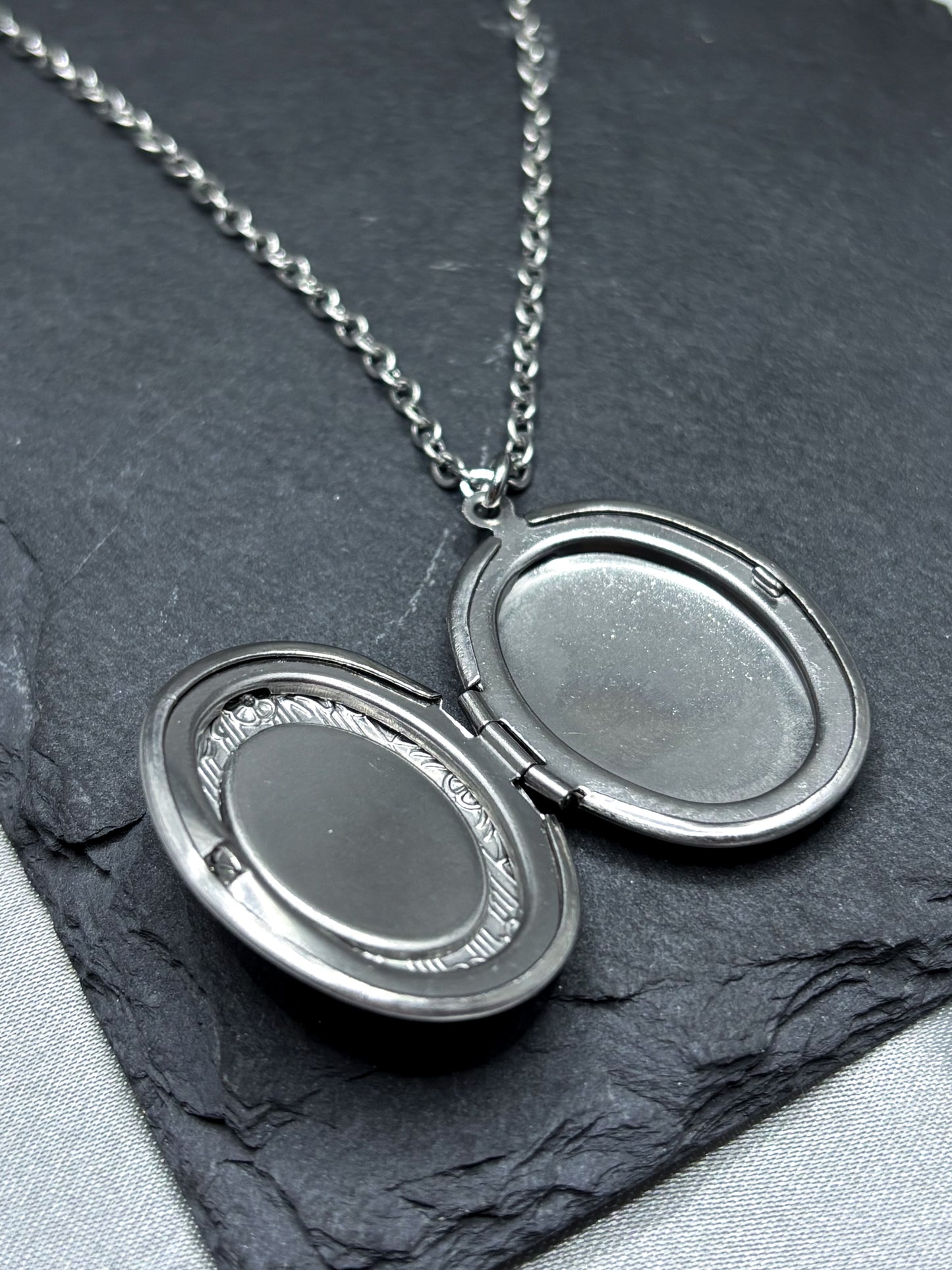 ODDITIES LOCKET NECKLACE