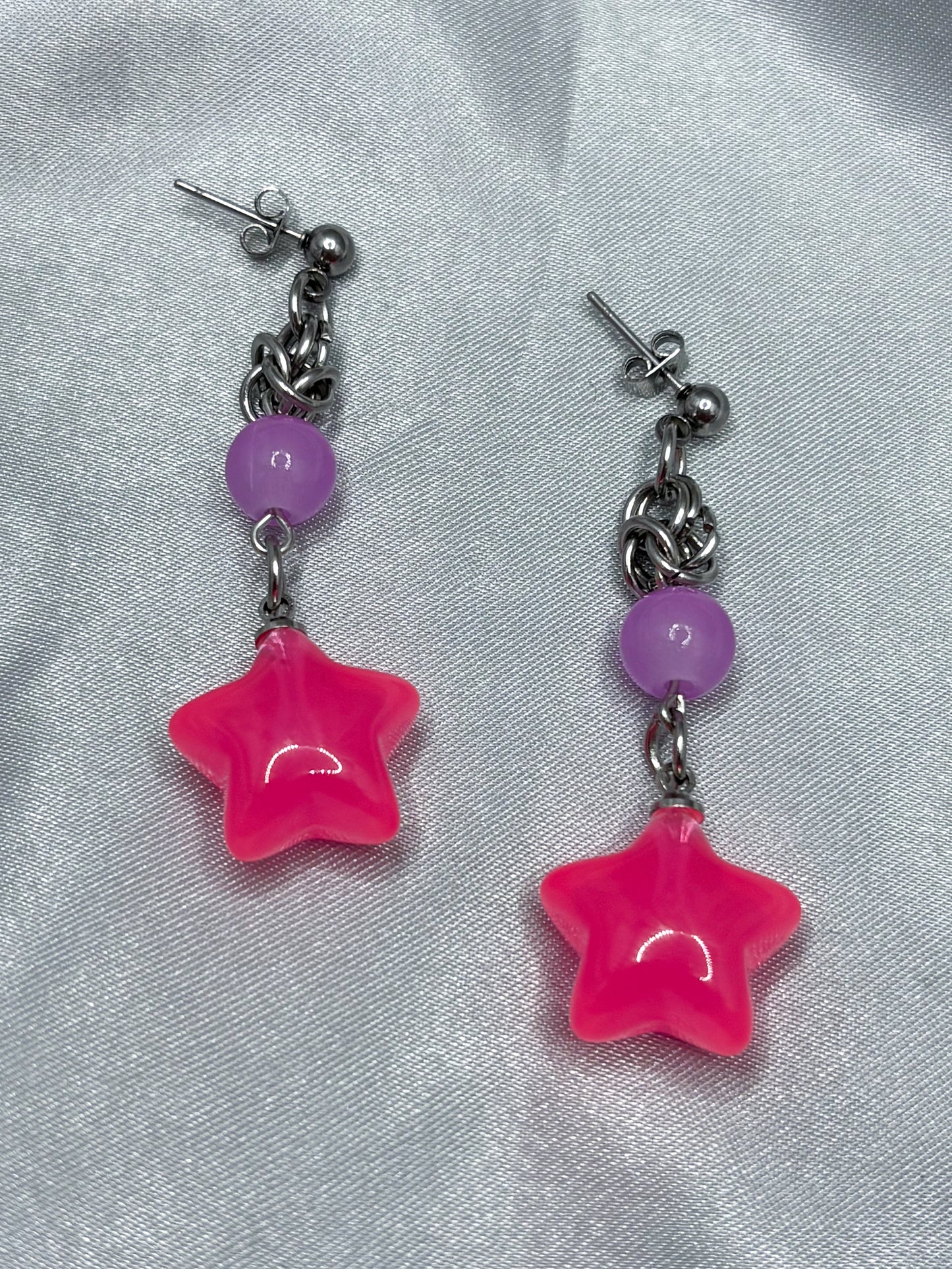 HOT PINK STAR EARRINGS