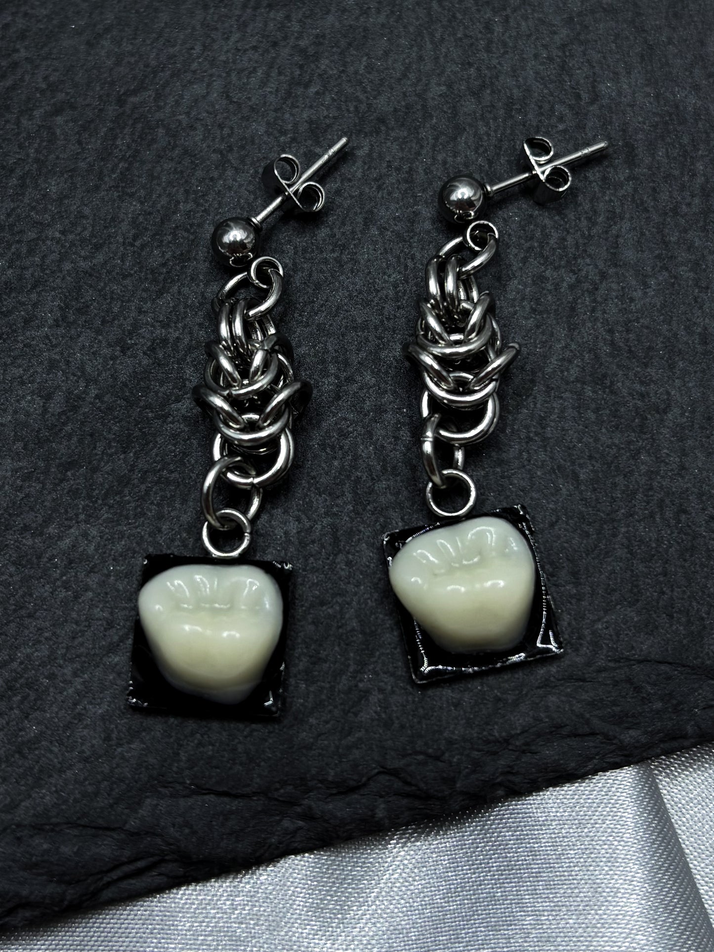 SQUARE TOOTH EARRINGS