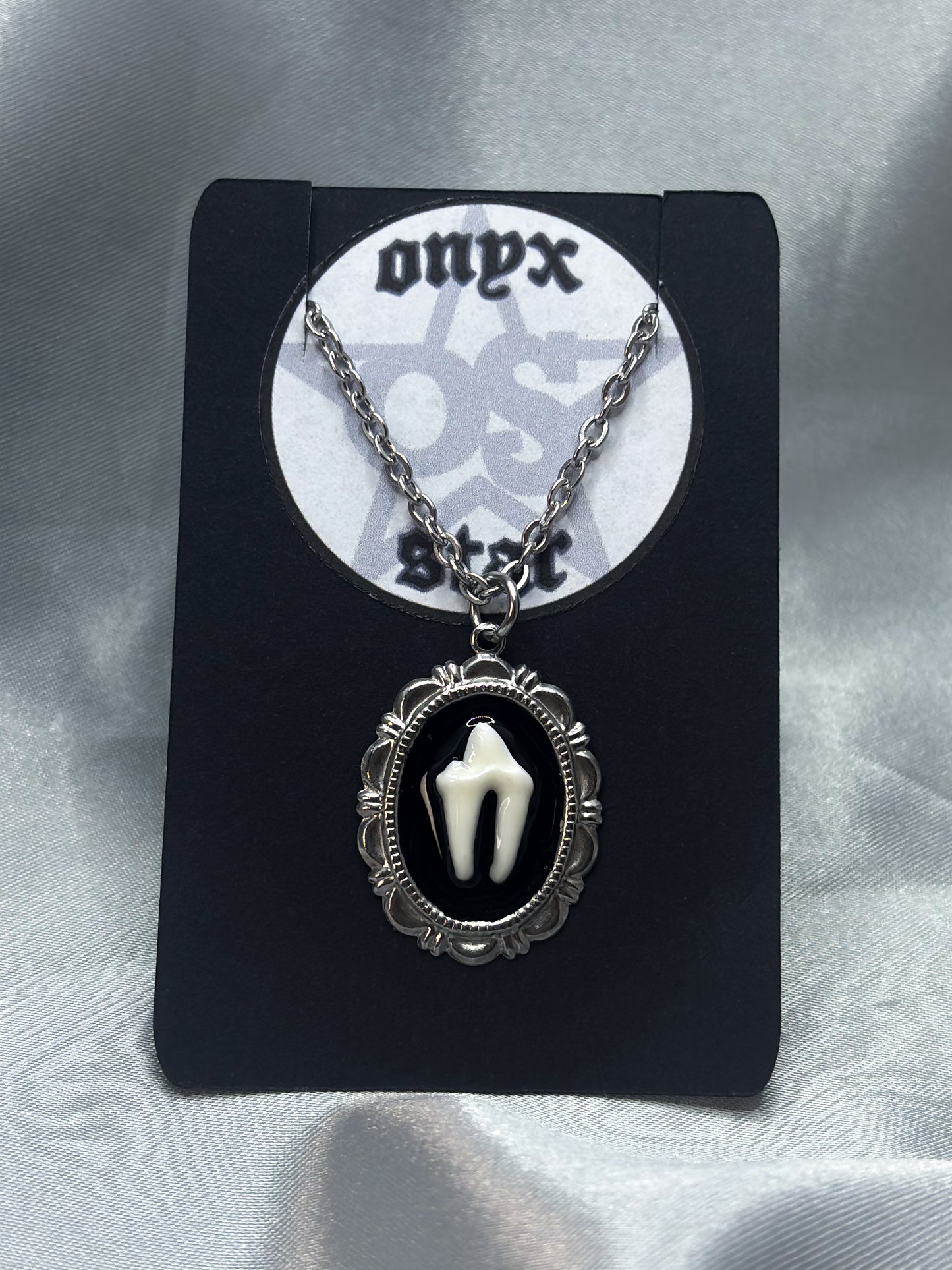 FOX TOOTH NECKLACE