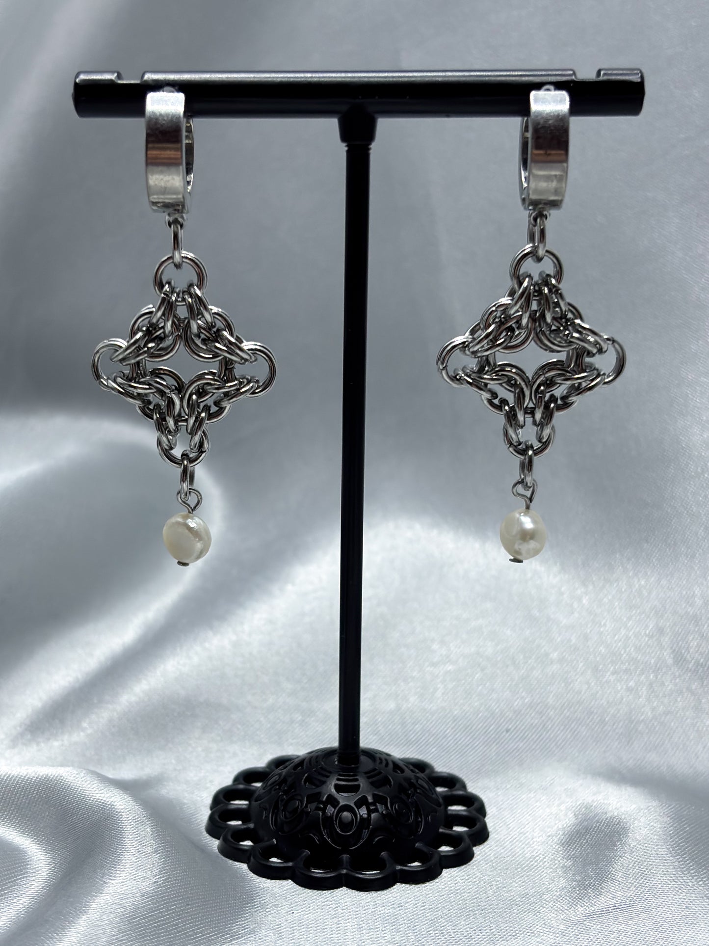 DIAMOND PEARL EARRINGS
