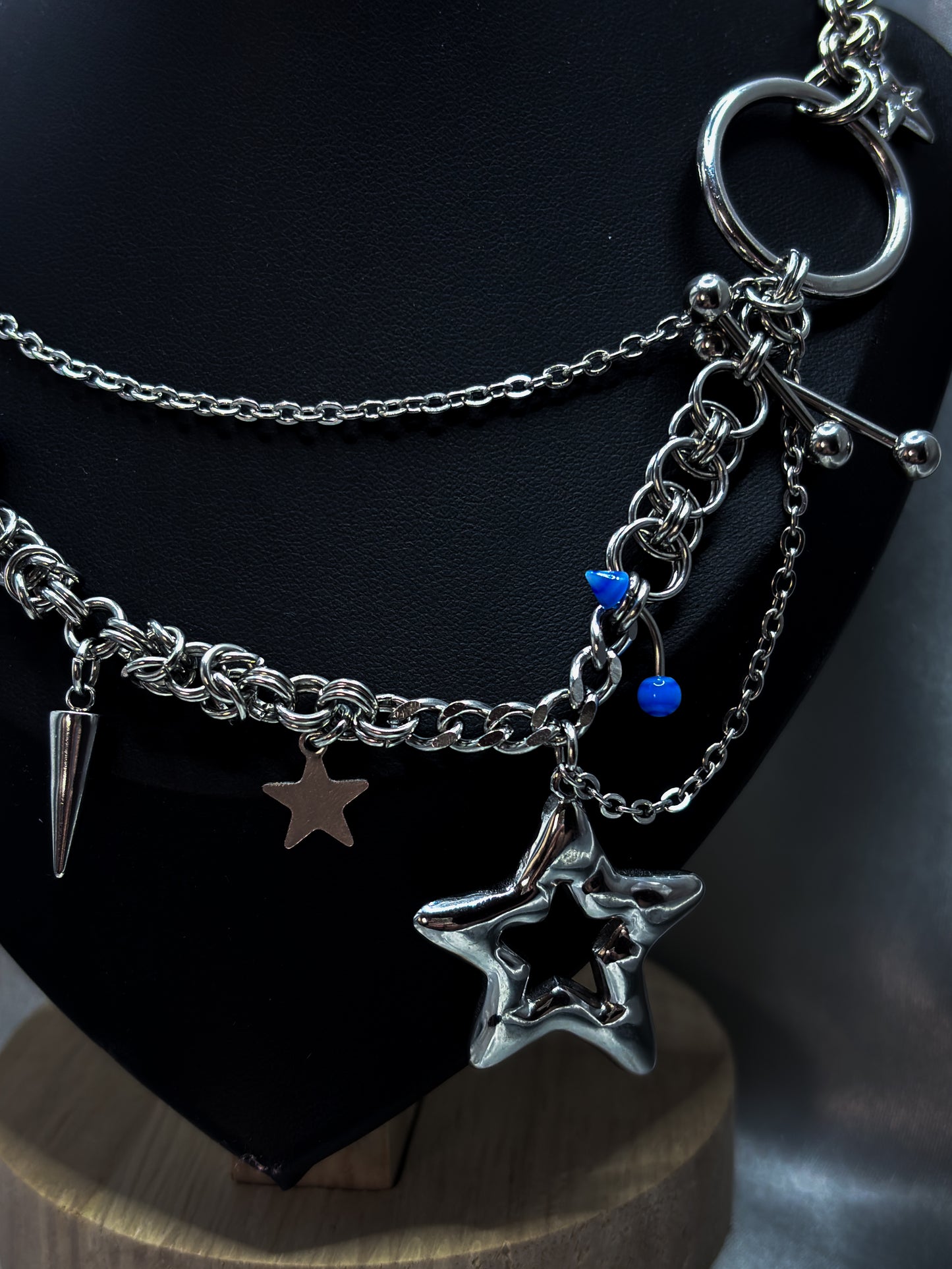 THE BELLATRIX NECKLACE