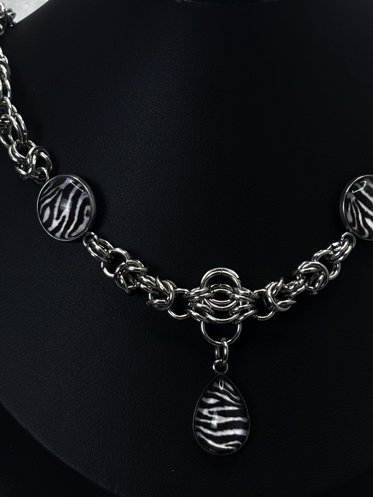 ZEBRA IN CHAINS NECKLACE